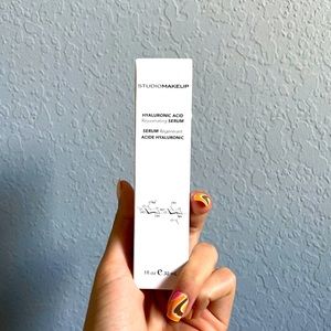 Studio Makeup Hyaluronic Acid Rejuvenating Serum